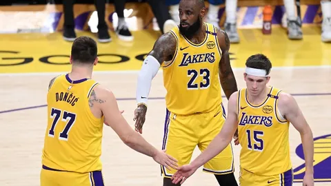 德利赫特成就荷兰国家队第50战辉煌时刻